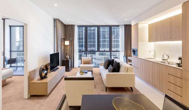 Skye Hotel Suites Parramatta Cameră foto A typical apartment interior